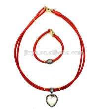 Мода Красный Горный Хрусталь Оболочки Сердца Кулон Кожаный Шнур Ожерелье